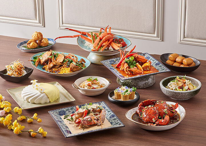 TOWN RESTAURANT, THE FULLERTON HOTEL SINGAPORE*